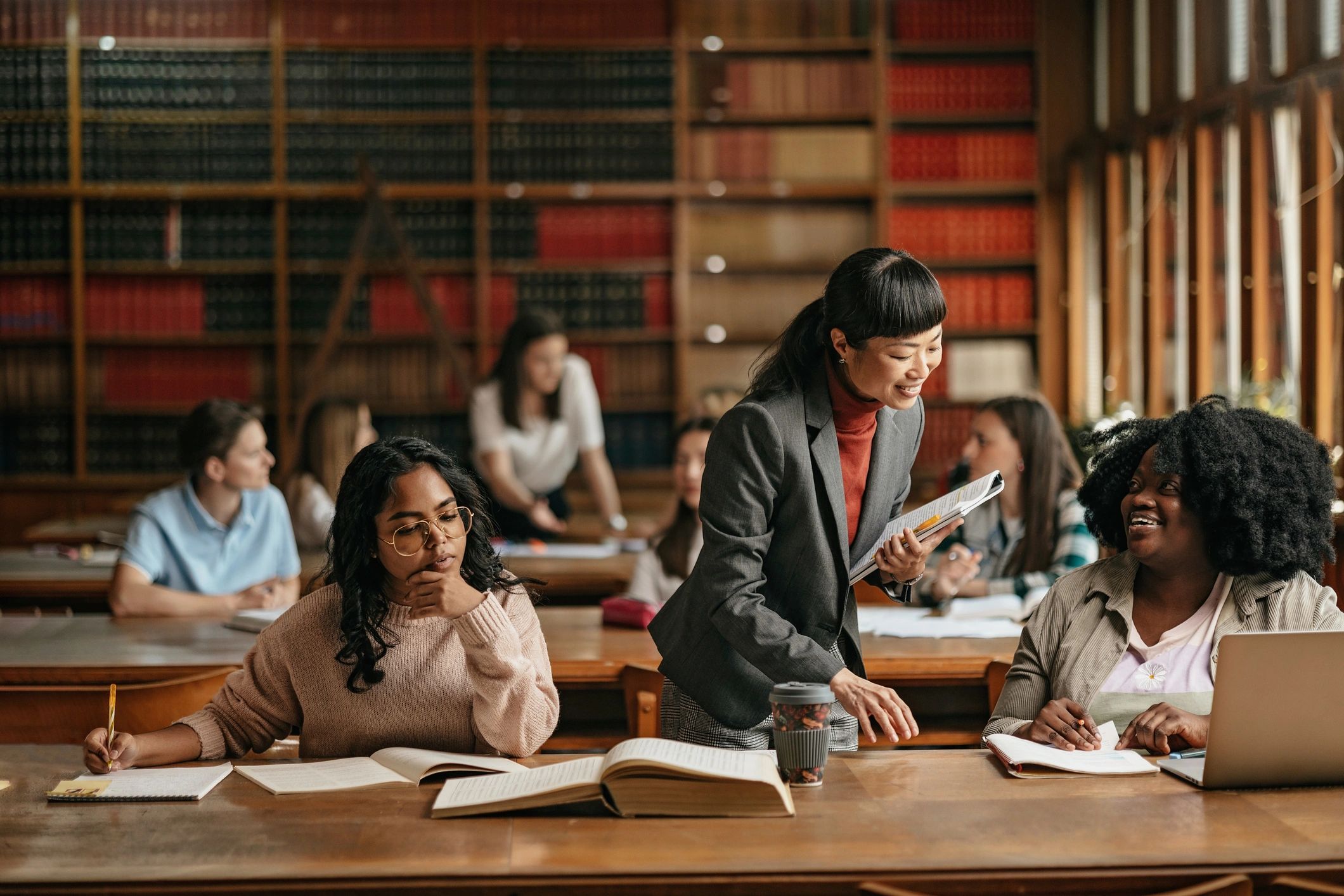 Mentor supporting a student